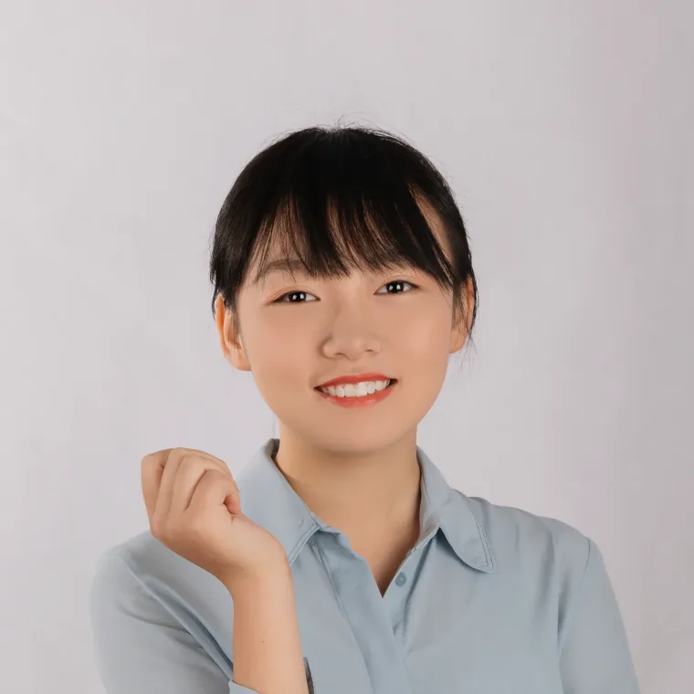 Yuxin Hou